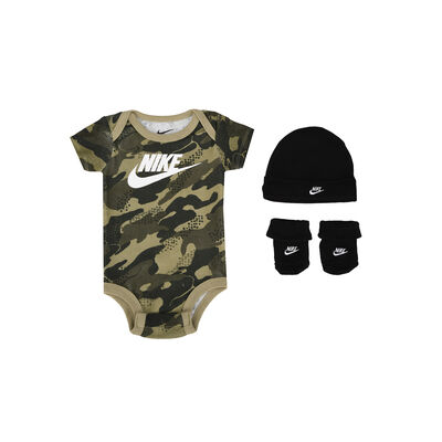 Set Nike Club Seasonal para Niños
