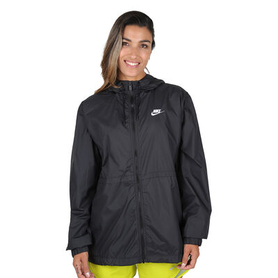 Campera Nike Sportswear Essential Repel