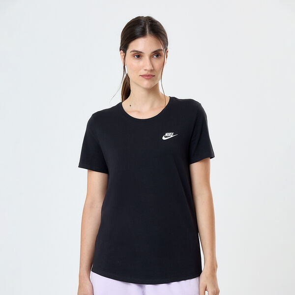 Remera Nike Club Mujer