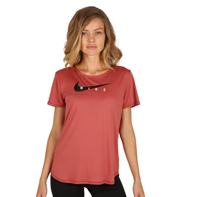 Camiseta Nike Swoosh Run