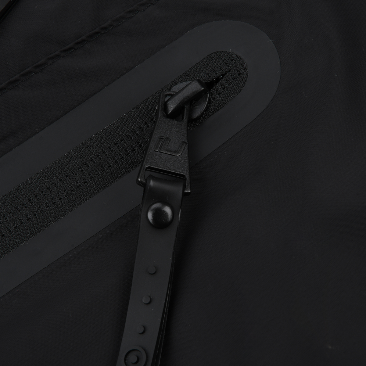 Campera Entrenamiento IU Rompevientos Zephyr Hombre,  image number null