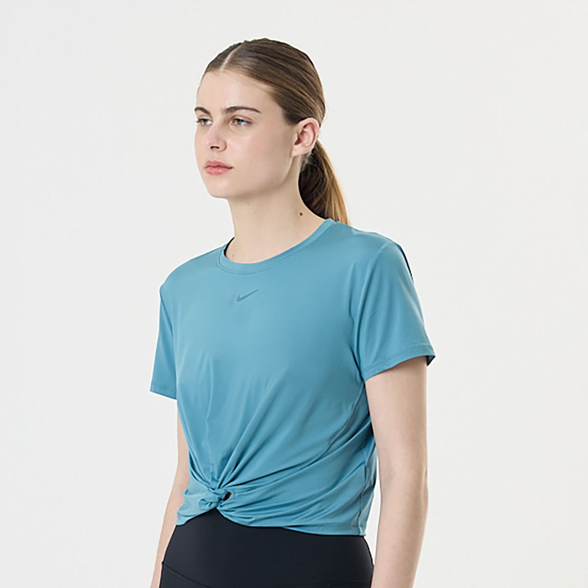 Remera Entrenamiento Nike One Classic Twist Mujer,  image number null