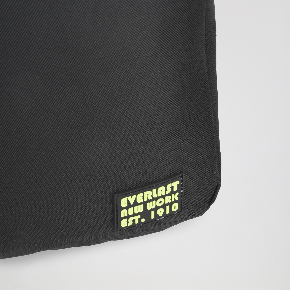 Mochila Everlast 17 Pulgadas Poli&eacute;ster,  image number null