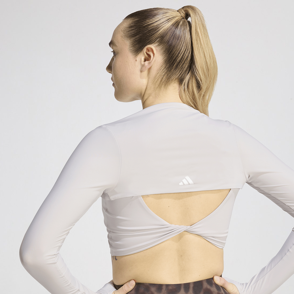 Remera Entrenamiento adidas PrimeLift Essentials Contour Mujer,  image number null