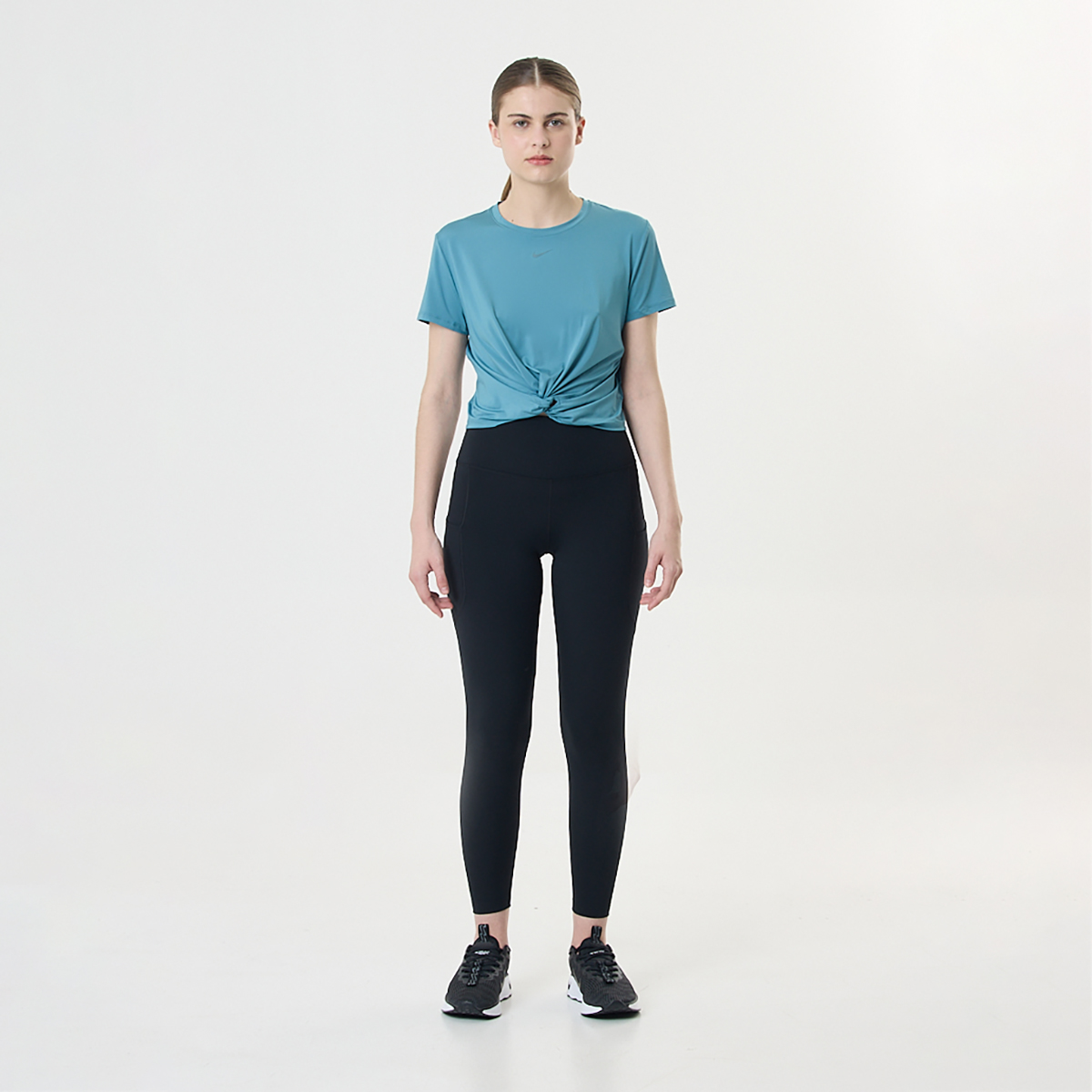 Remera Entrenamiento Nike One Classic Twist Mujer,  image number null