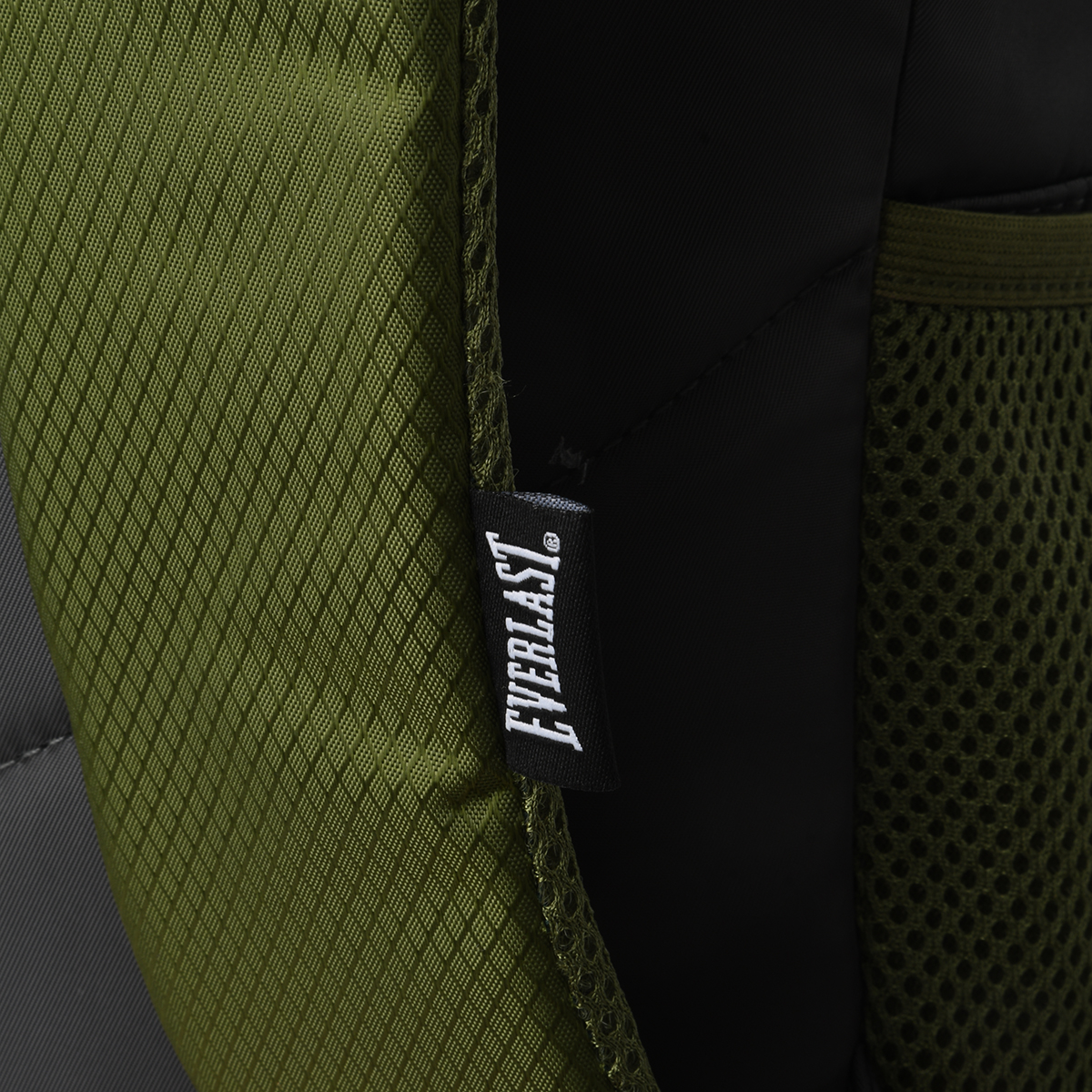 Mochila Everlast 18 Pulgadas tiras regulables,  image number null