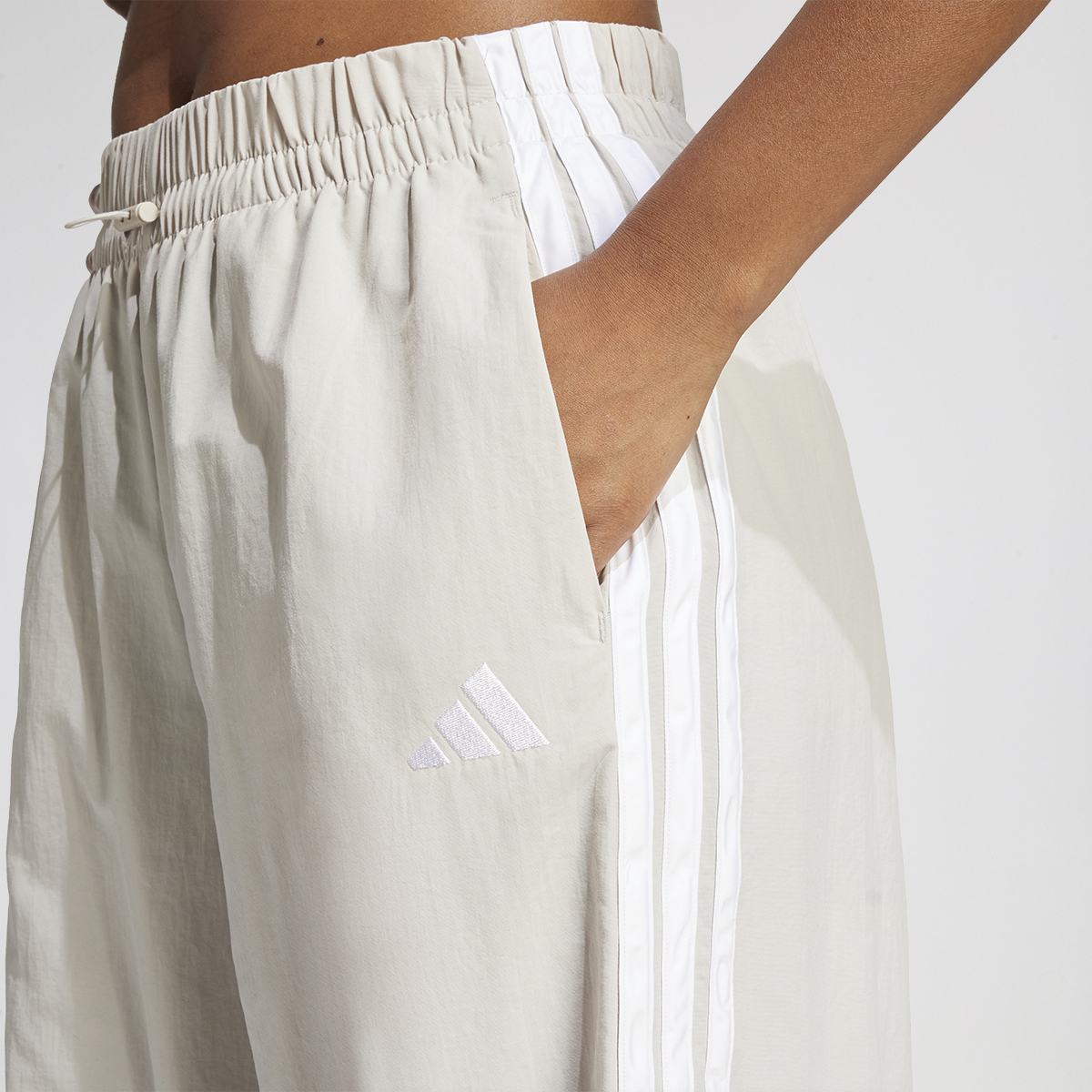 Pantal&oacute;n adidas Essentials 3 Tiras Mujer,  image number null