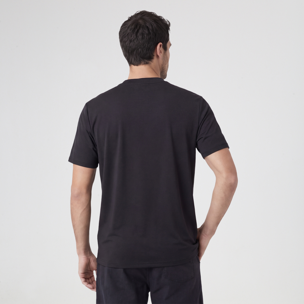Remera Entrenamiento Fila Basic Sports Graphic Hombre,  image number null