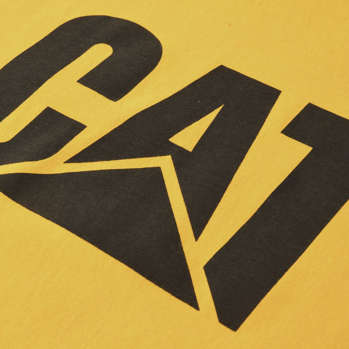 Remera CAT Logo Pitch Regular Hombre,  image number null