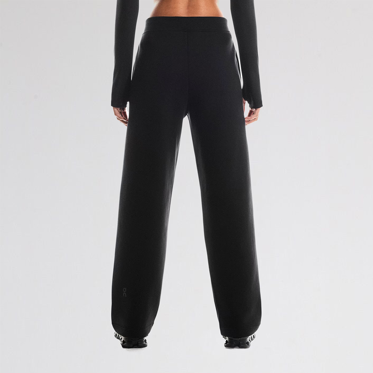 Pantal&oacute;n Entrenamiento ON Focus Tech Mujer,  image number null