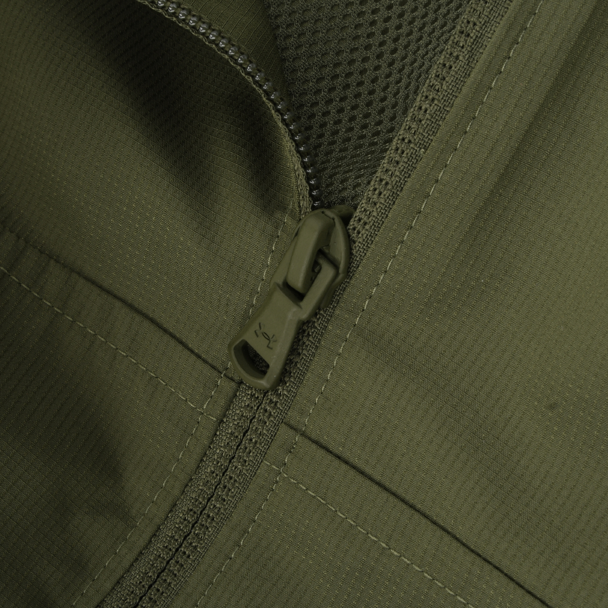 Campera Under Armour Rompeviento Rival Hombre con capucha,  image number null