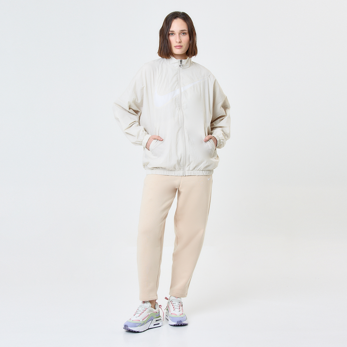 Campera Nike Sportswear Essential para Mujer,  image number null