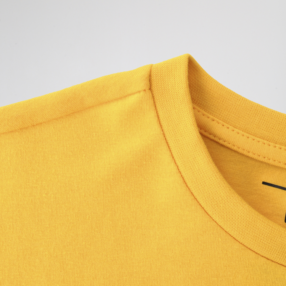 Remera CAT Logo Pitch Regular Hombre,  image number null