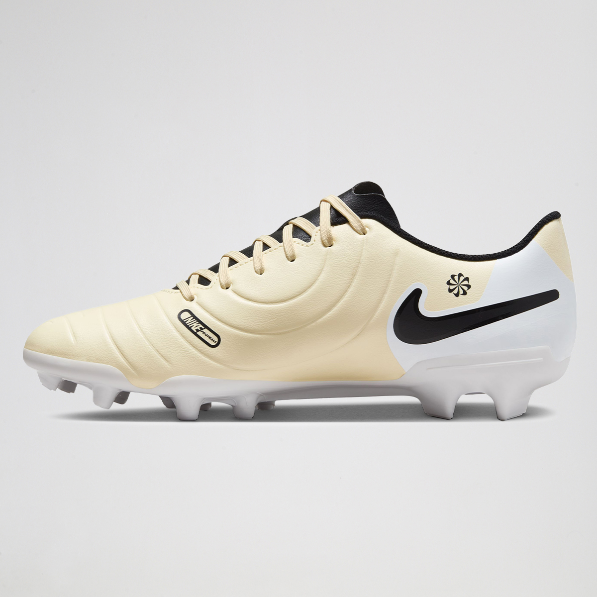 Nike legend soccer cleats sales