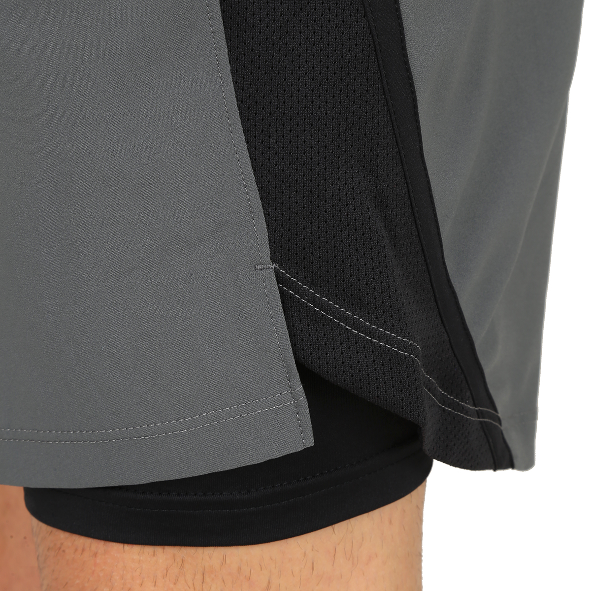 Short Under Armour Launch SW 7'',  image number null