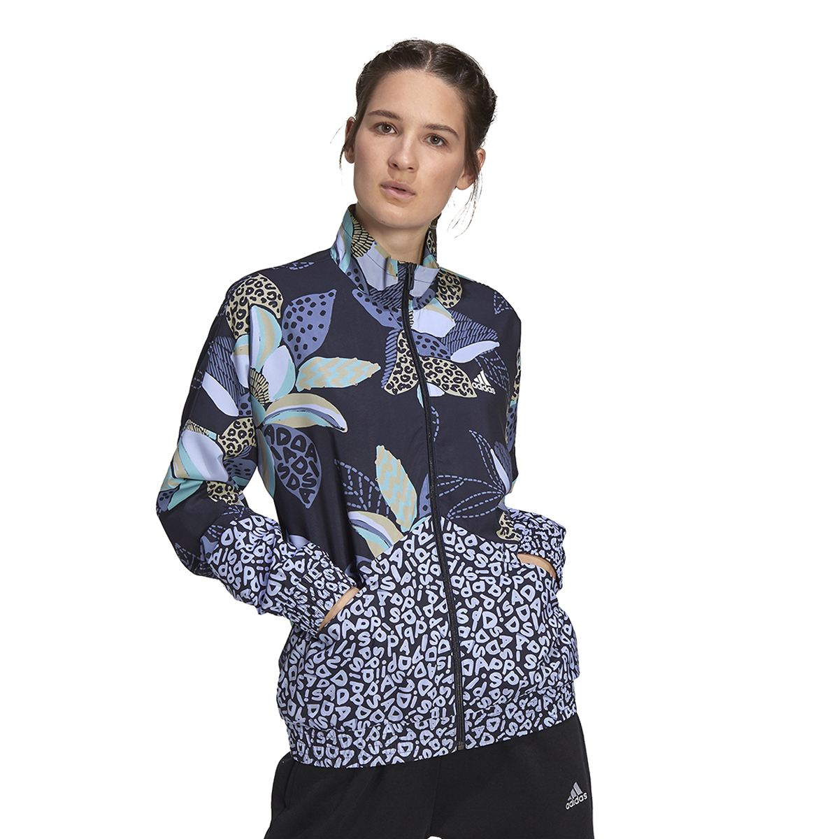 Campera Urbana adidas Farm Rio Print Relaxed Mujer