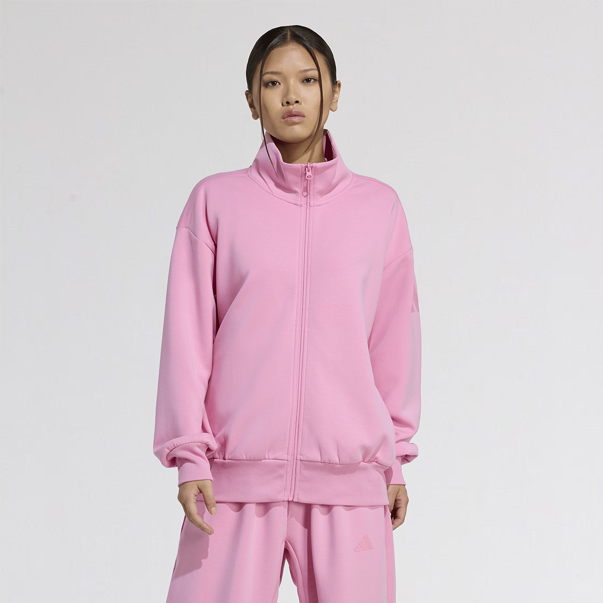 Buzo con cierre adidas soft lux loose mujer