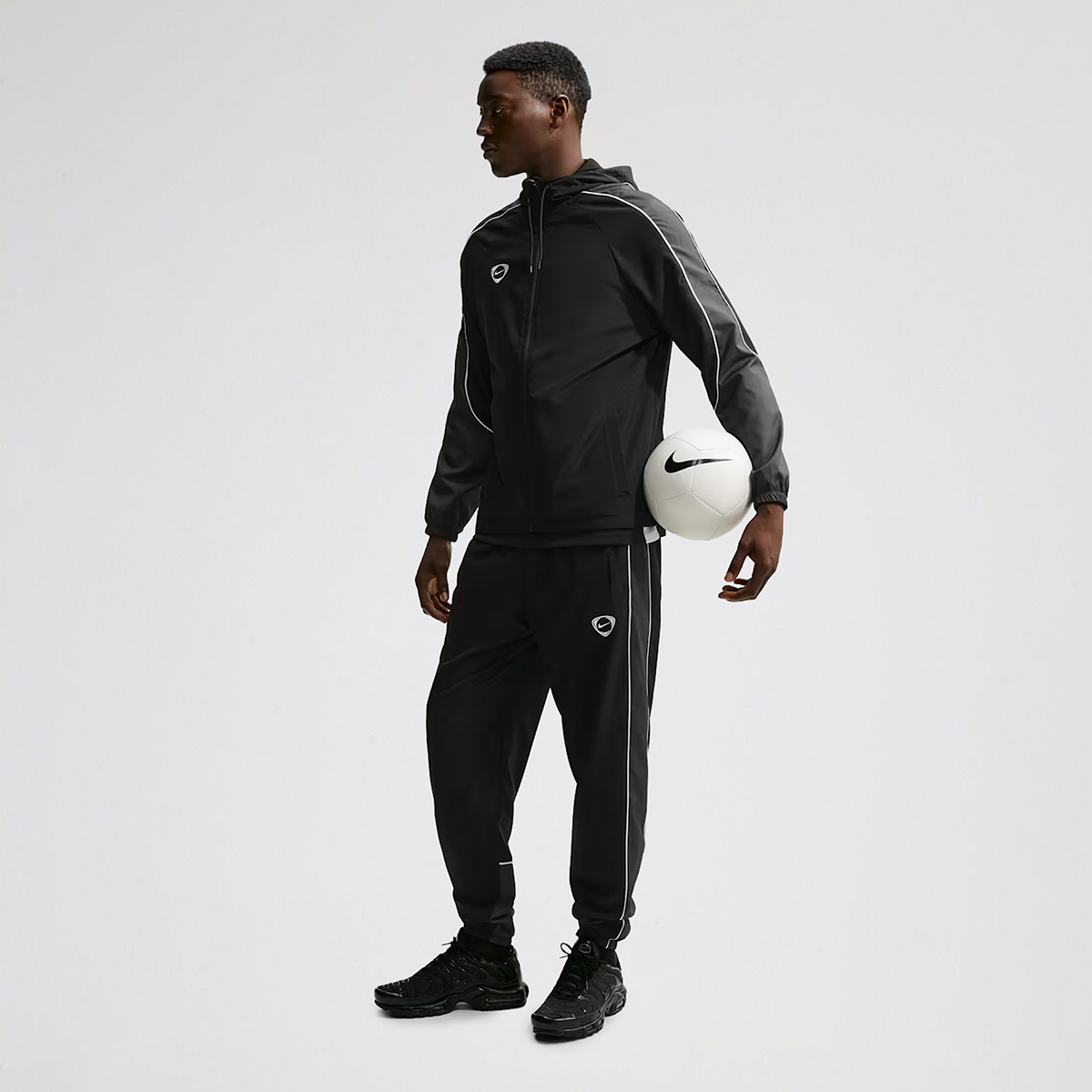 Pantal&oacute;n F&uacute;tbol Nike Academy+ Hombre,  image number null