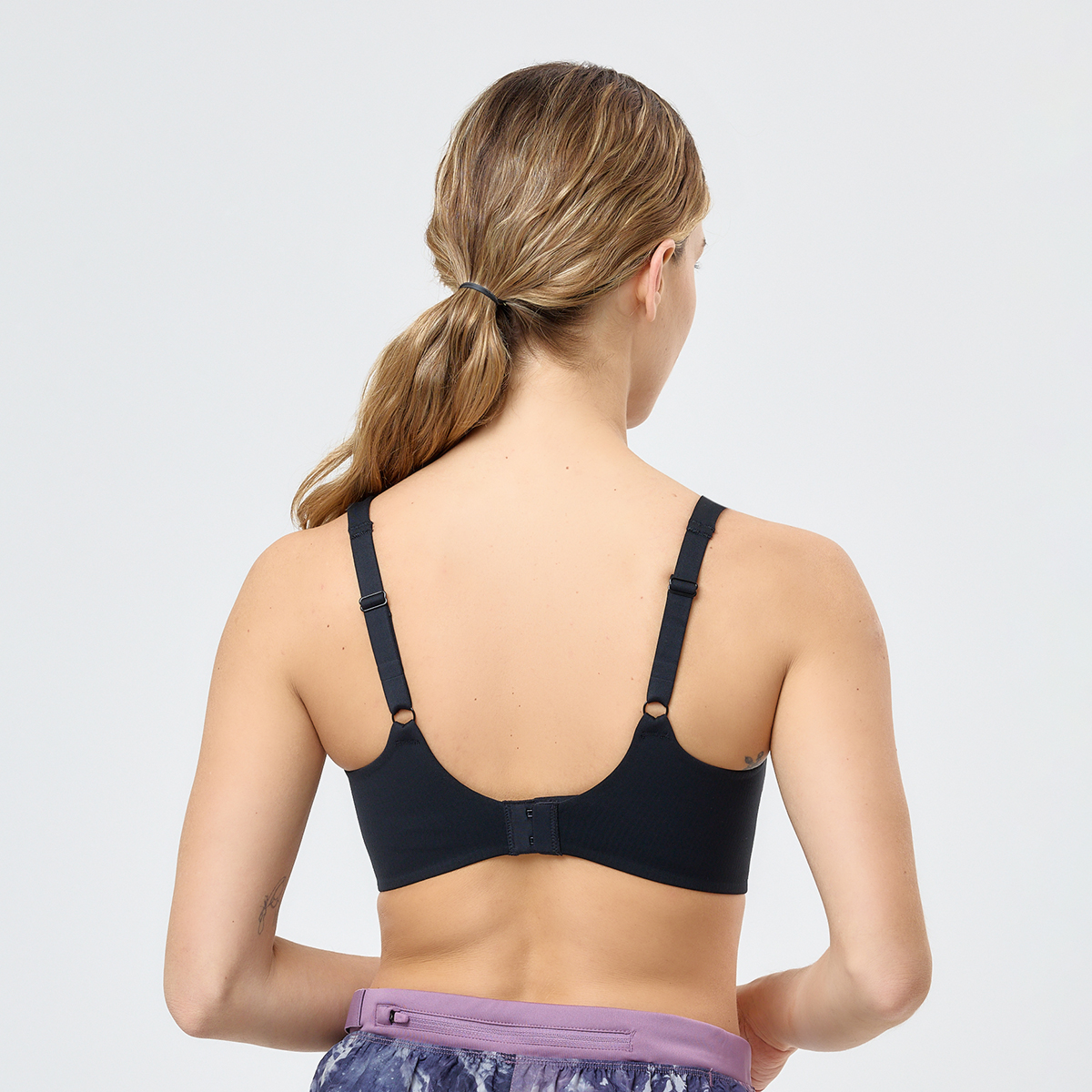 Top Entrenamiento Nike Dri-fit Alate Coverage Mujer,  image number null