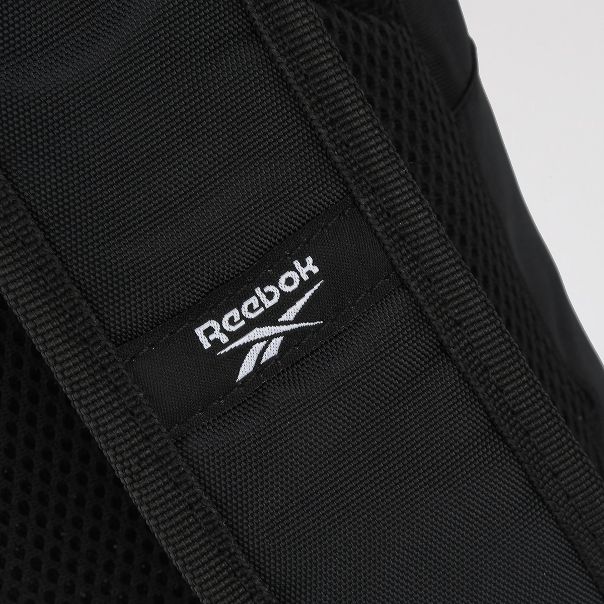 Mochila Reebok T2 18 L,  image number null