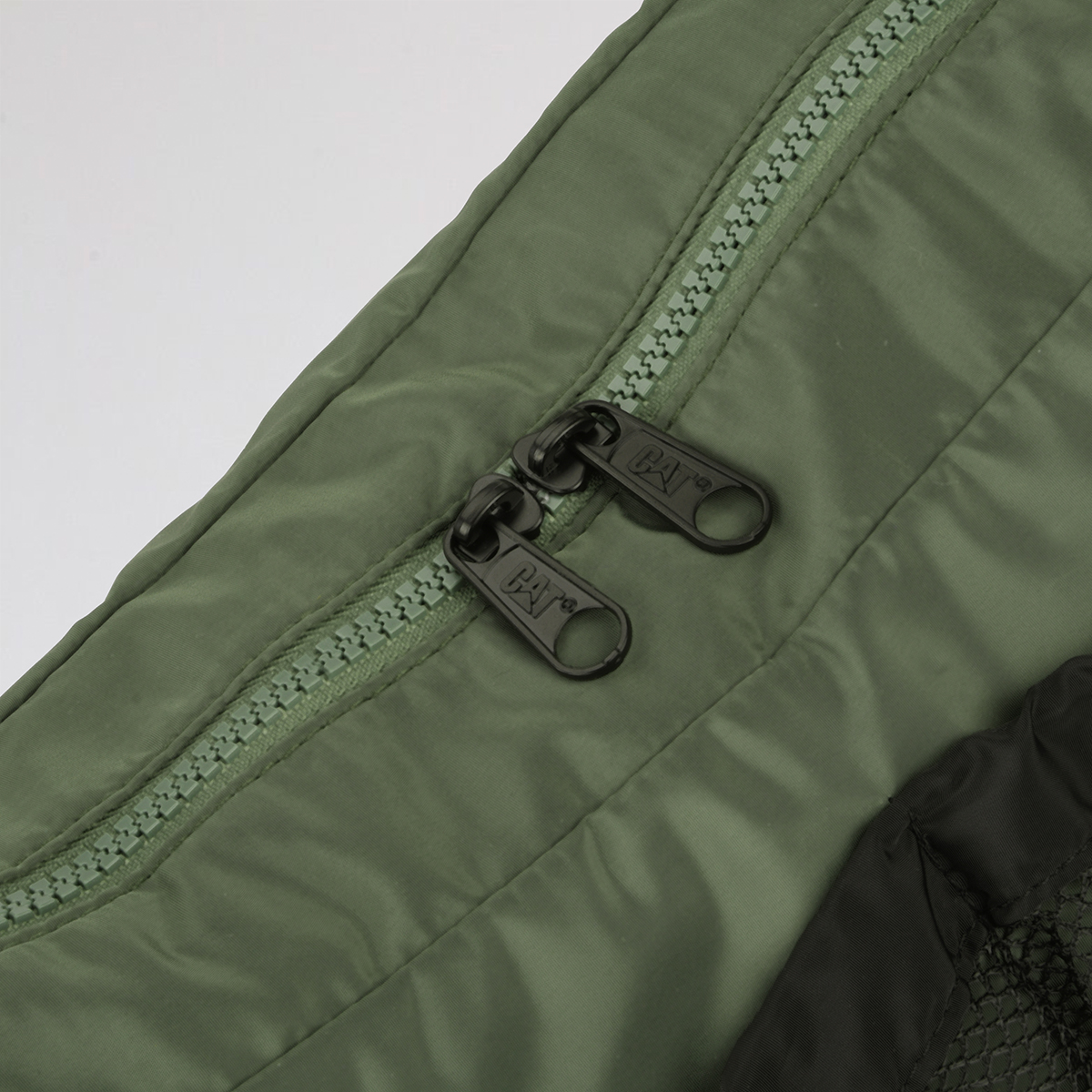 Bolso CAT Michigan resistente al agua,  image number null