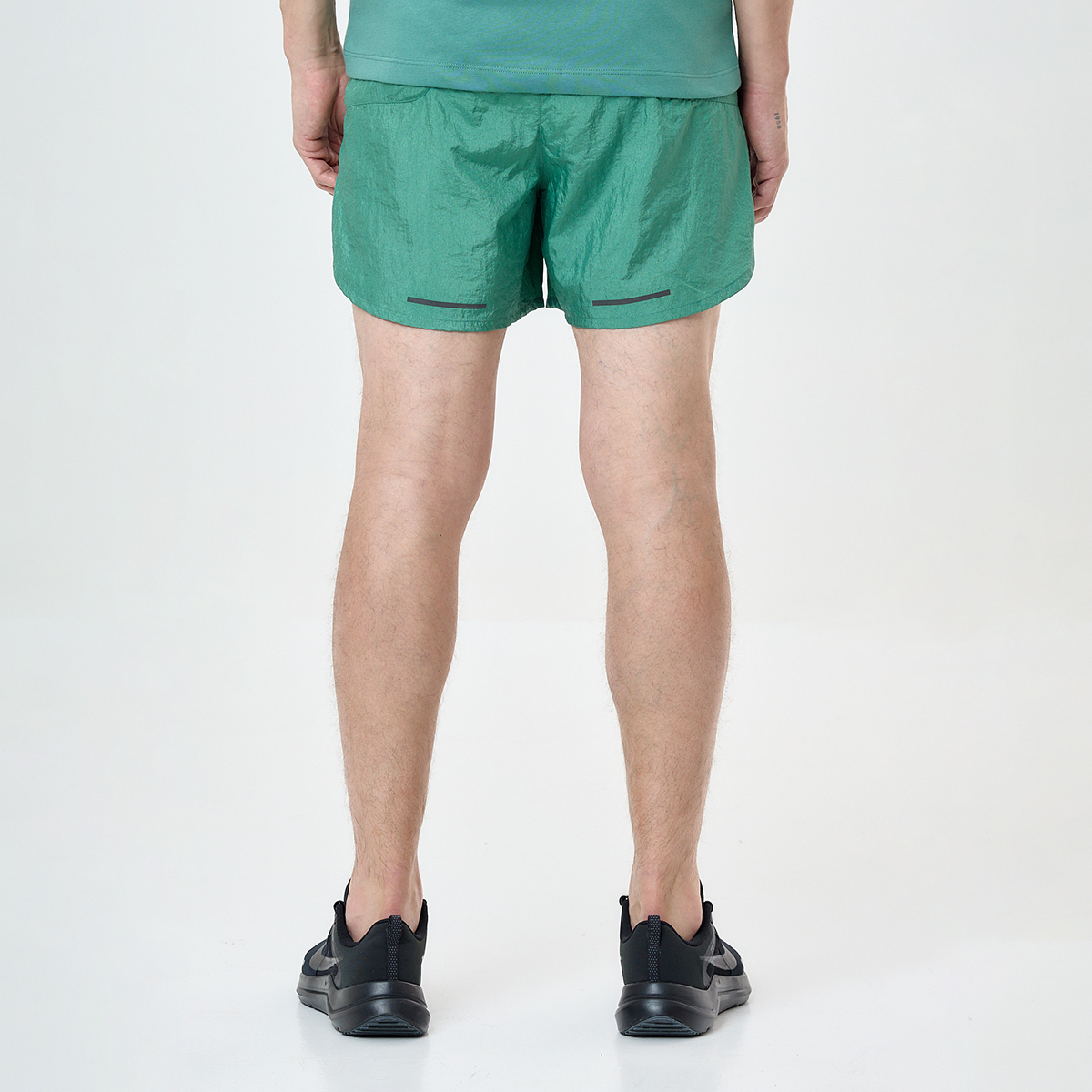 Short Running Nike Stride Division Hombre,  image number null