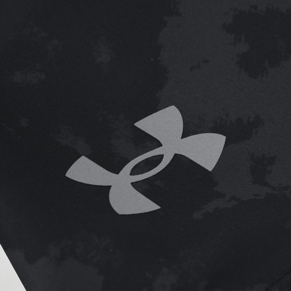 Short Running Under Armour Launch 7 Hombre,  image number null