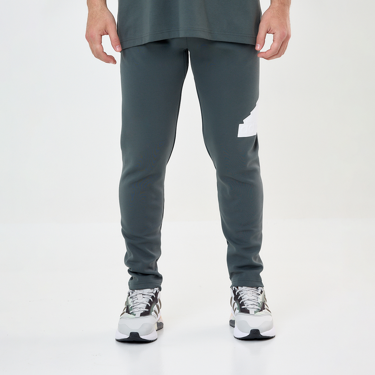 Pantalon adidas Future Icons Badge Of Sport Hombre StockCenter