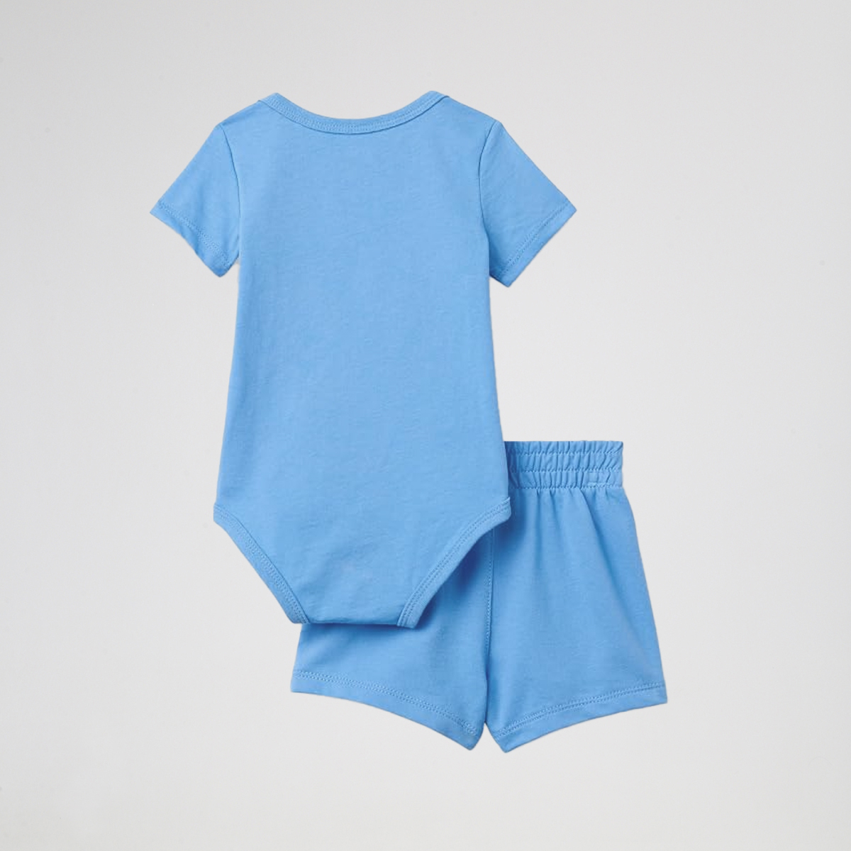 Conjunto Nike Neutral Club Infantil,  image number null