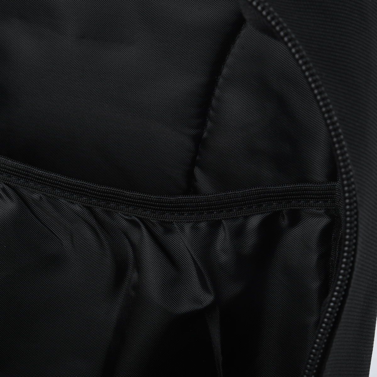 Mochila Everlast Porta Notebook con tiras regulables,  image number null