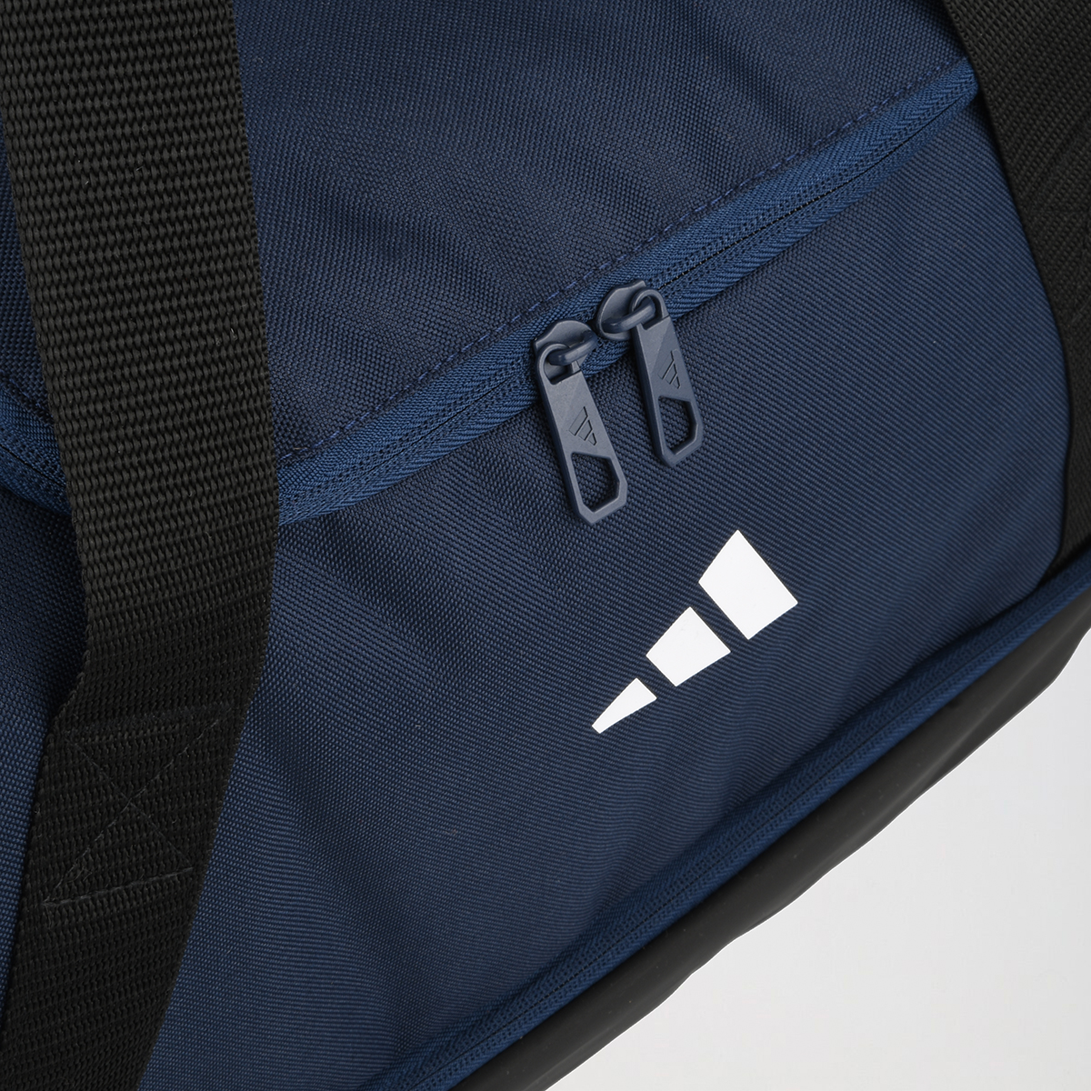 Bolso F&uacute;tbol adidas Tiro Peque&ntilde;o con compartimento inferior,  image number null