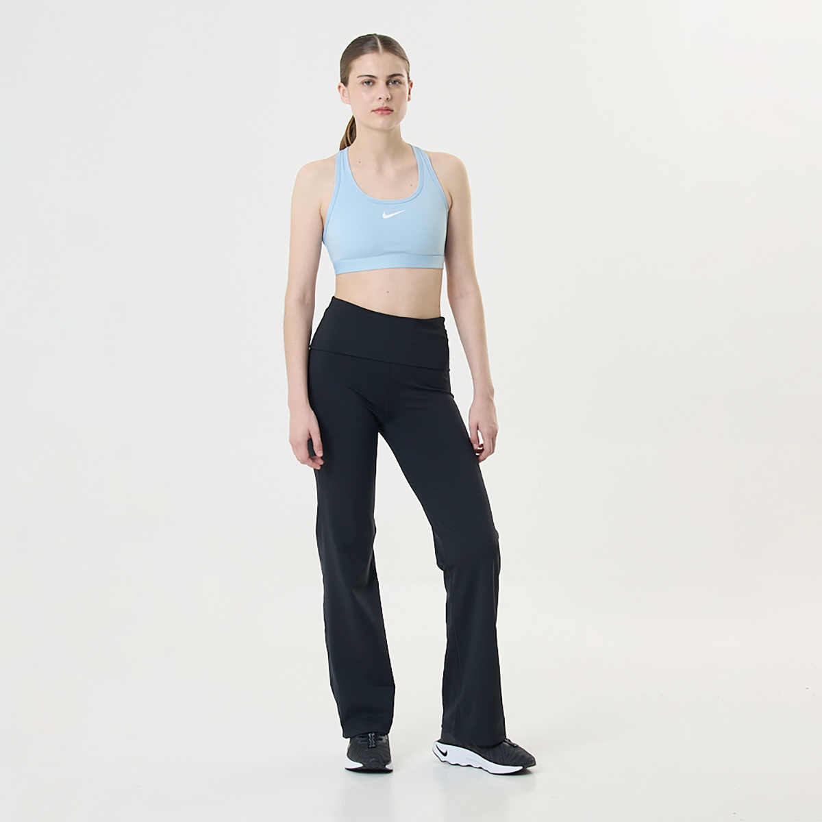 Top Nike Swoosh Medium Support Training Mujer,  image number null