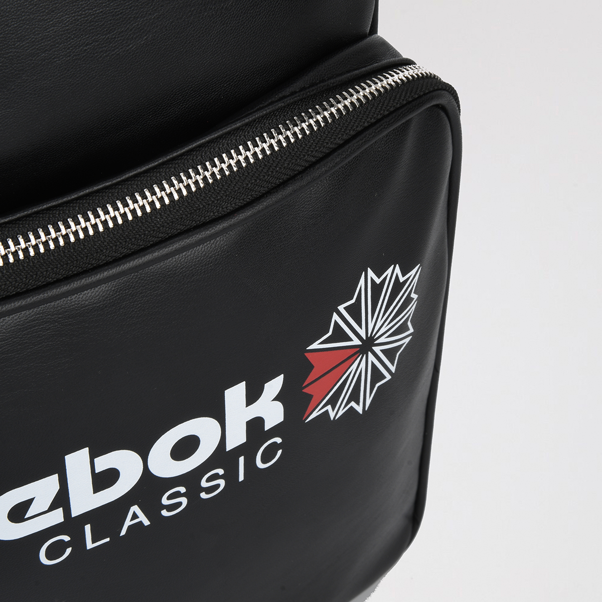 Mochila poli&eacute;ster Reebok 14 Pulgadas Con Manija,  image number null