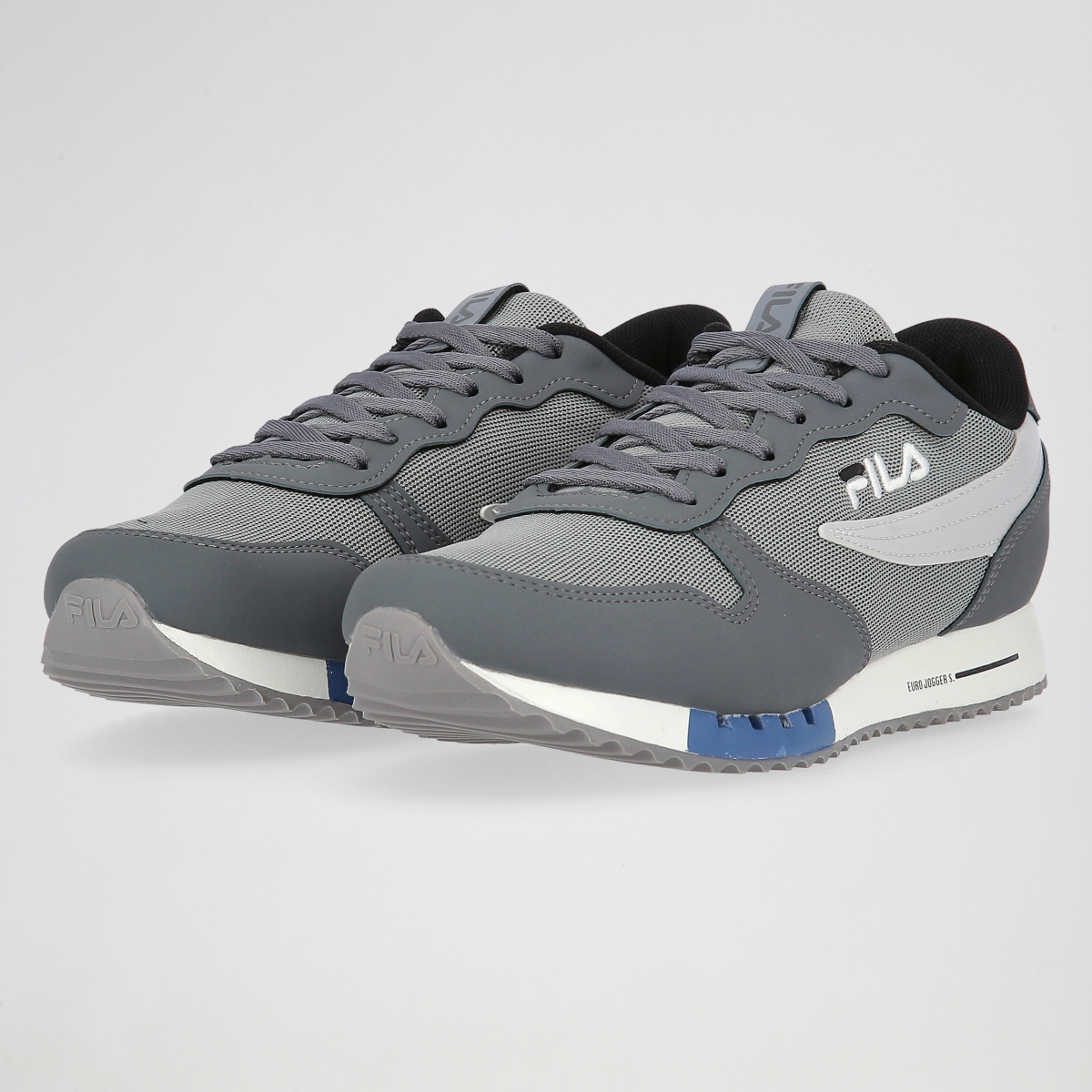 Zapatos fila grises 2025