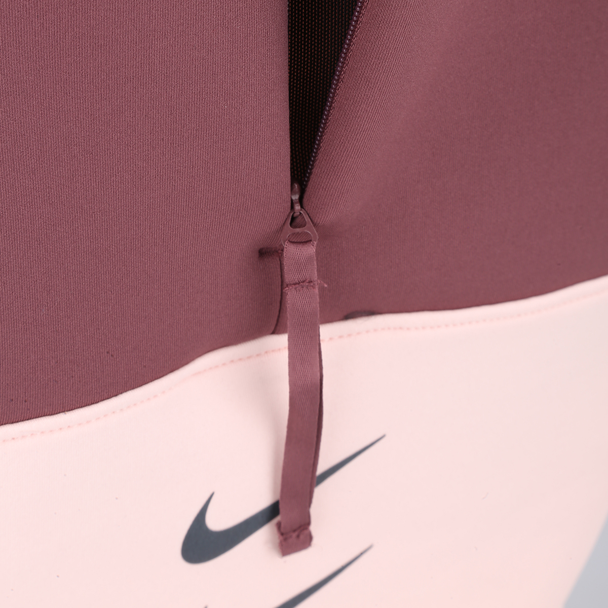 Buzo Nike Dri FIT Run Division Crew StockCenter