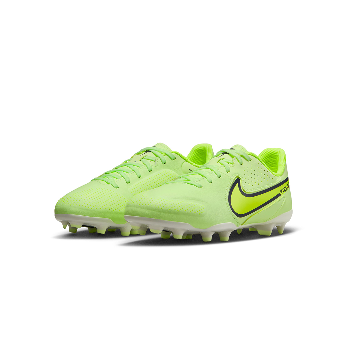 Botines de futbol para niñas store