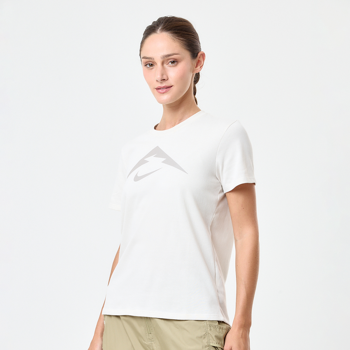 Remera Entrenamiento Nike Trail Mujer,  image number null