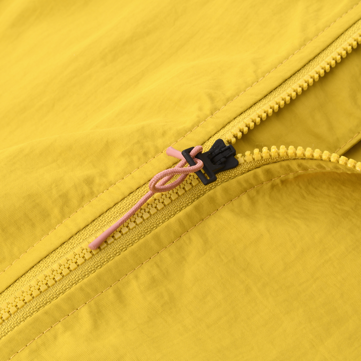 Campera Entrenamiento Saucony Rompeviento Metro Mujer,  image number null