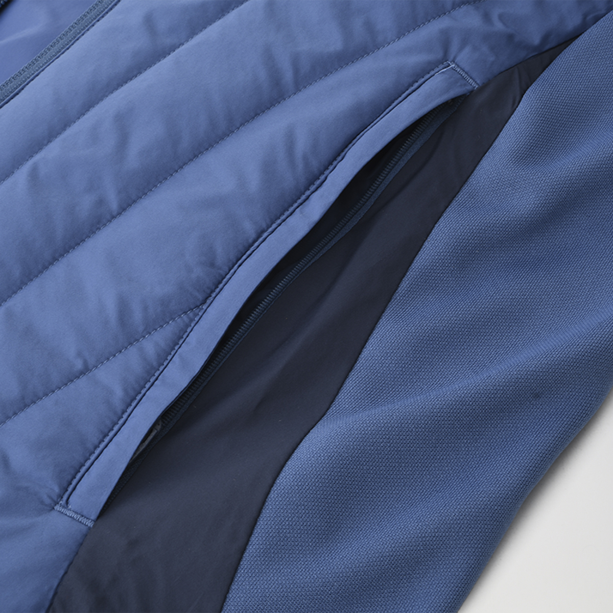 Chaleco Boca Juniors adidas 24/25 Tiro Winterized Hombre,  image number null