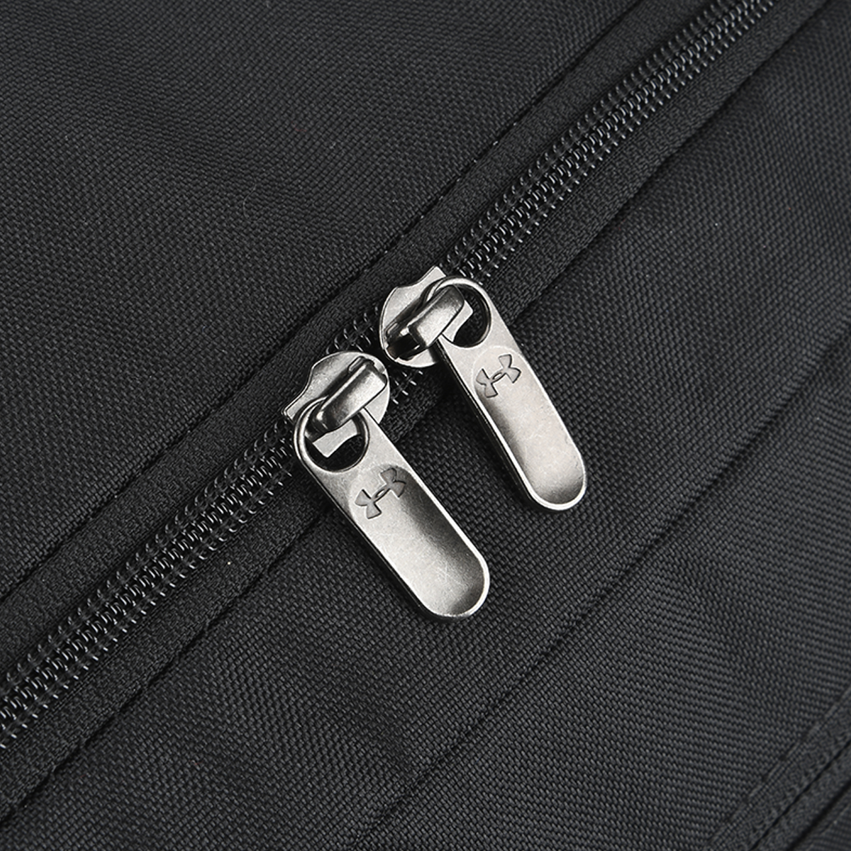Bolso Under Armour Undeniable Duffle 5.0,  image number null