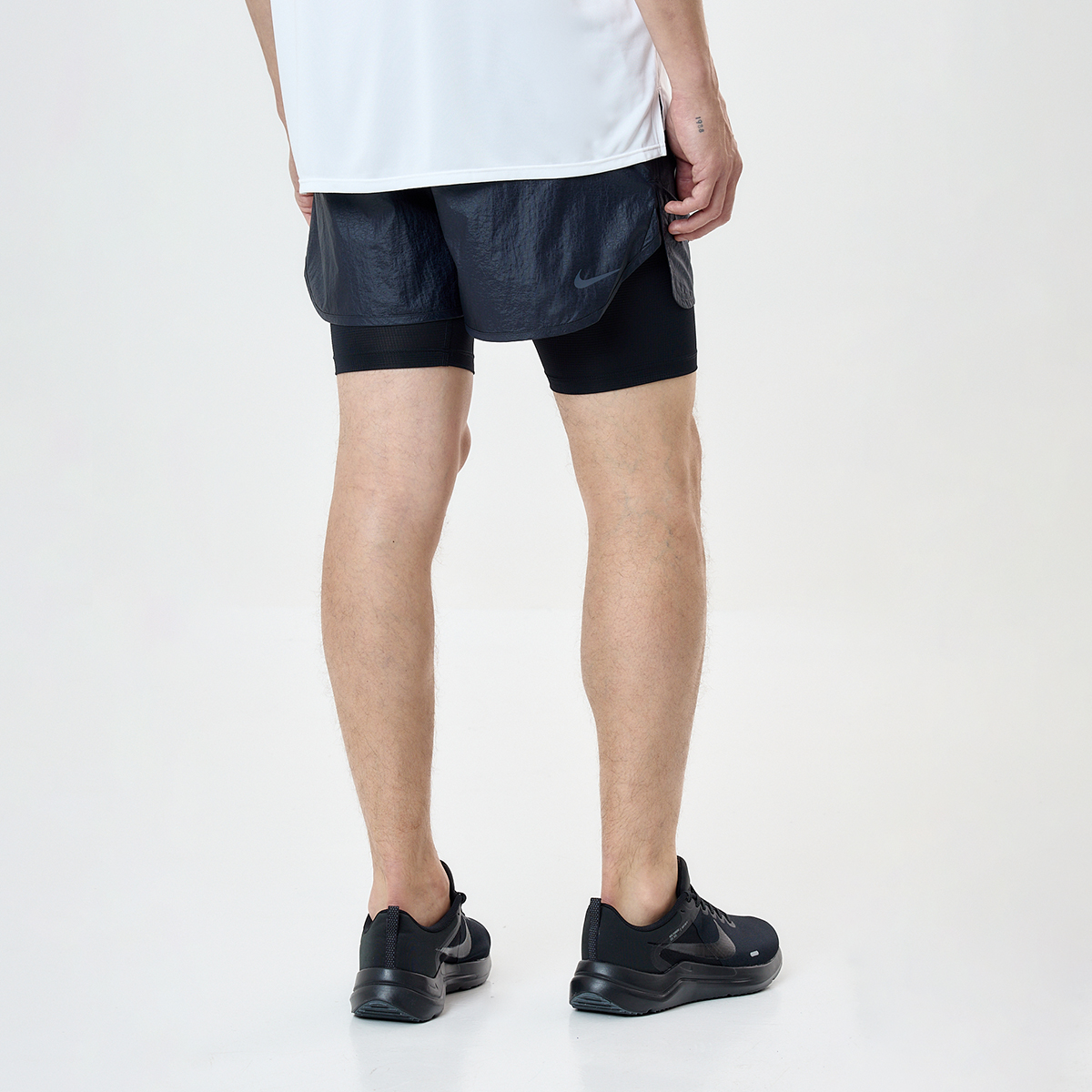Short Running Nike Division Repel Hombre,  image number null