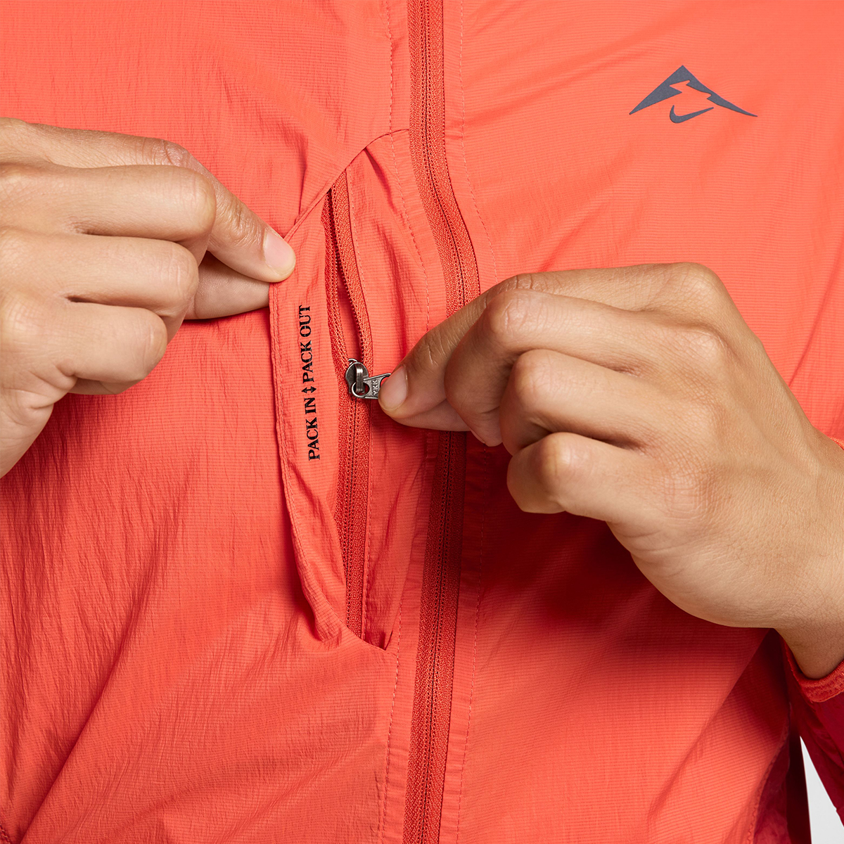 Campera Nike Trail Aireez de Hombre,  image number null