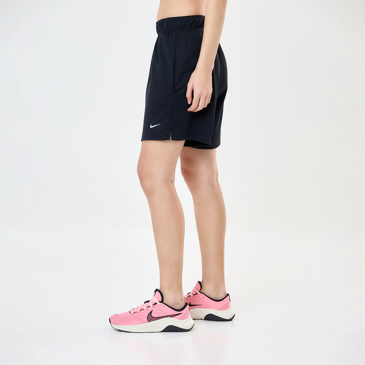 Short Entrenamiento Nike Attak Mid-rise 5 Mujer,  image number null