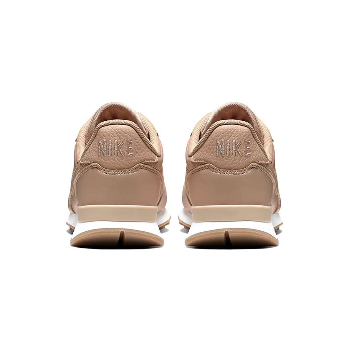 Nike top internationalist ár